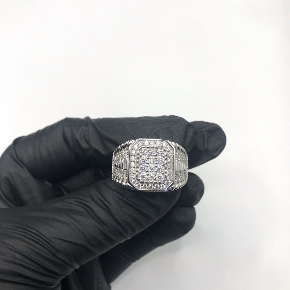 925 Sterling Silver 2.50CT MOISSANITE Men's Ring size 10 or 11 - Picture 3 of 15